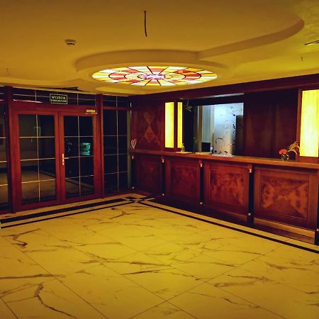 Hotel Holidays Slubice  Bagian luar foto