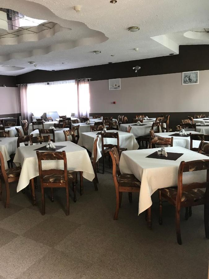 Hotel Holidays Slubice  Bagian luar foto